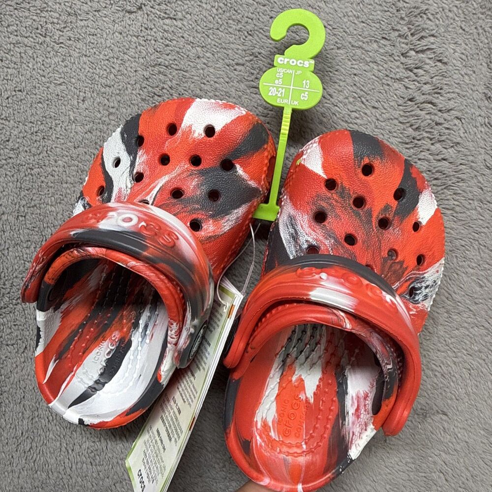 New with Tags Toddler Classic Crocs Red White Black Marble Clogs C5
